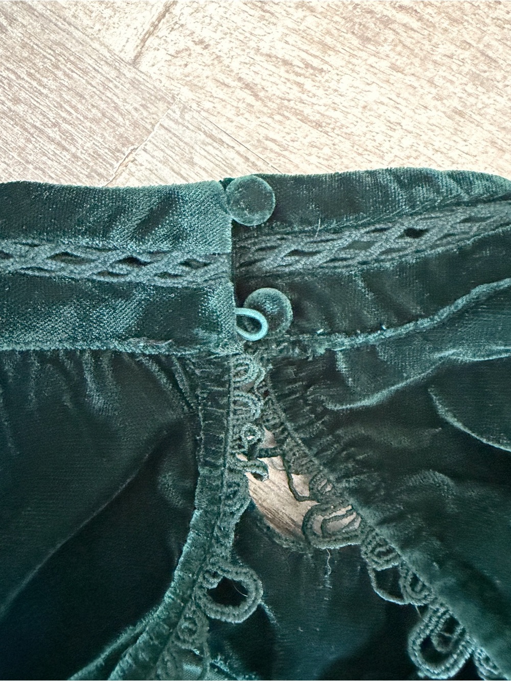 ASOS DESIGN Dark Green Velvet Dress - Picture 7 of 9